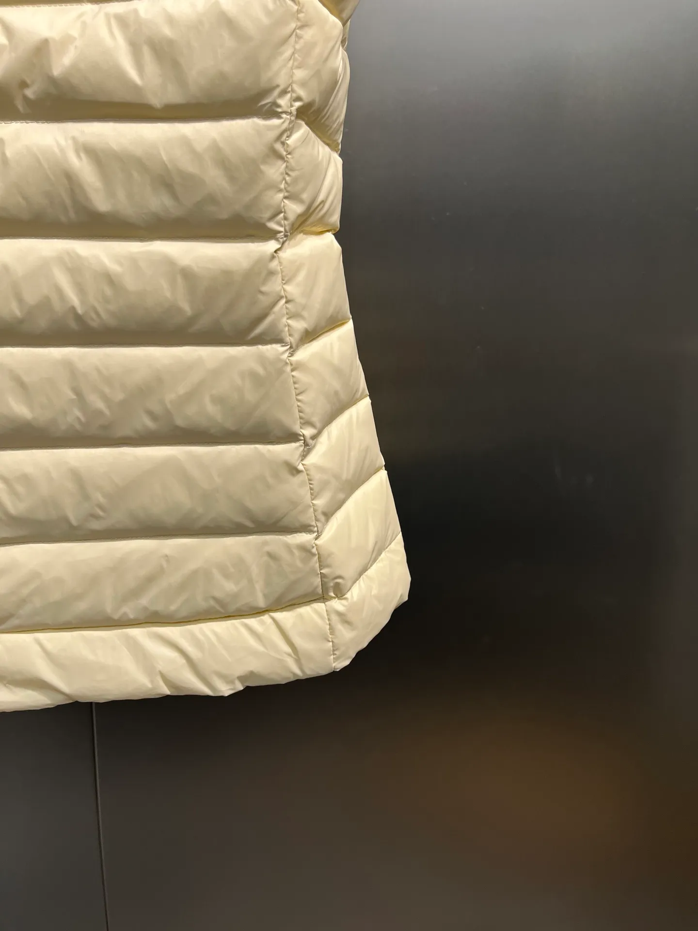 Moncler 25 Igens ， Versatile 。 Same Style， 90 ！ ：Black White Pink Sizes：1234